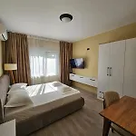 Zazo Tirana